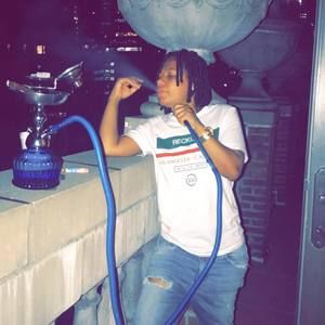 Meet your Posher, Eva